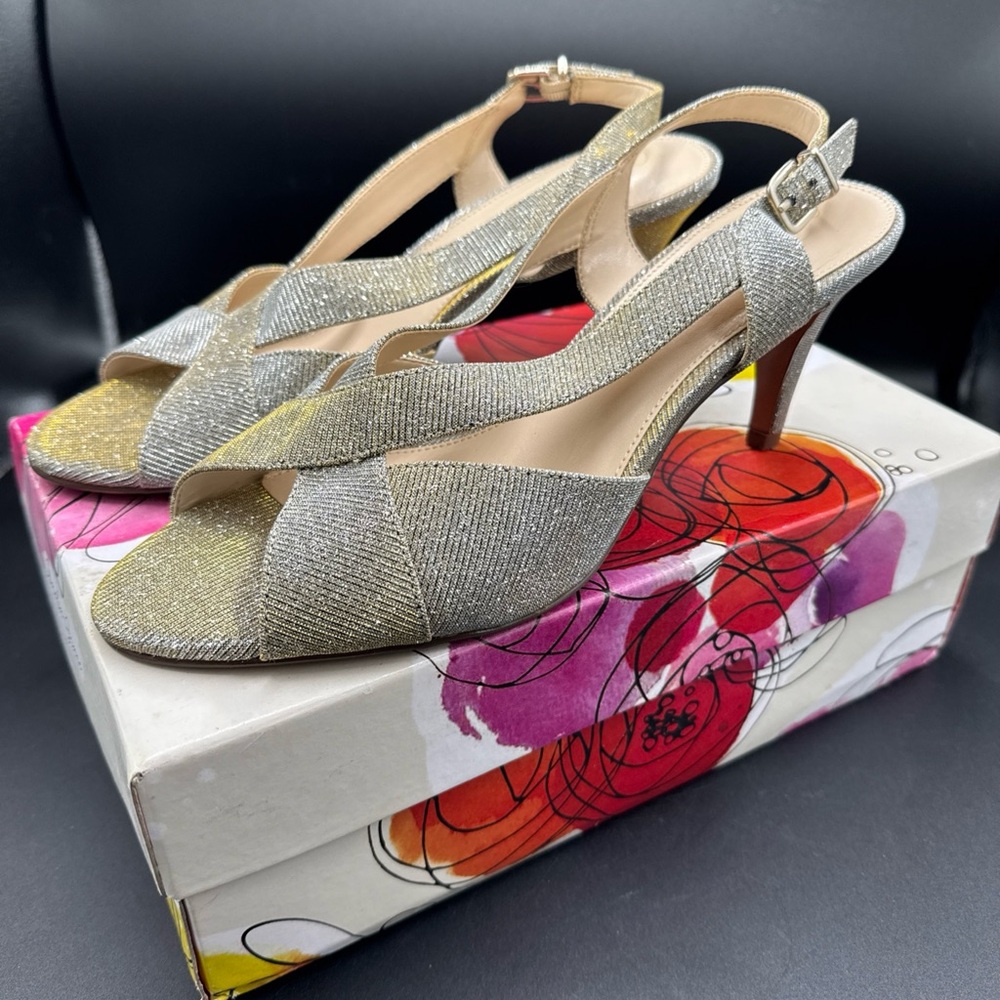 Amelia Grace Celia Gold Glitter Shimmery Silver Cocktail Dress Shoe Size 10